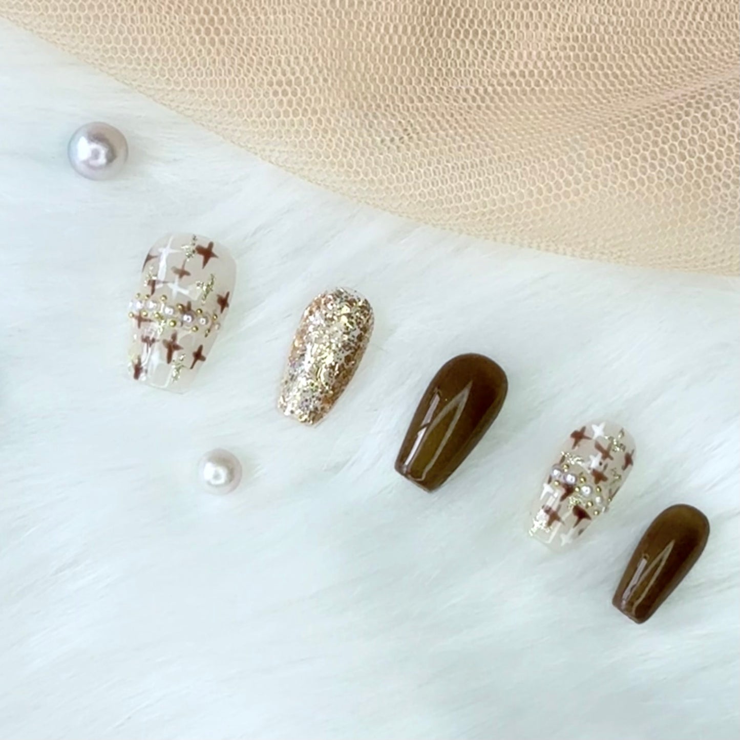 Crosshatch Glam