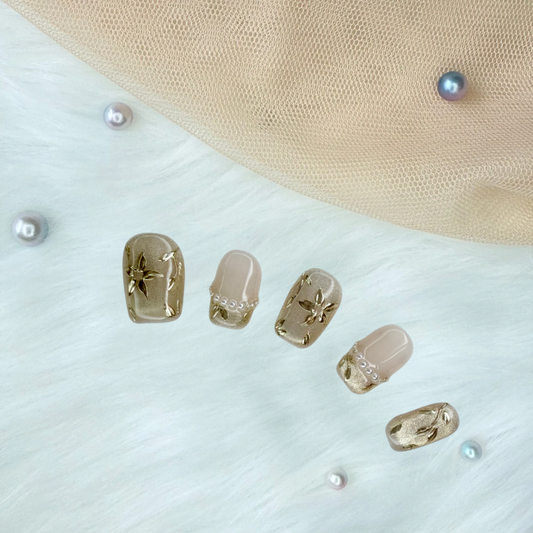 Gold Floral Fantasy